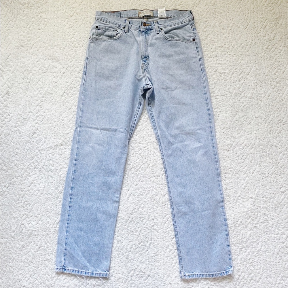 VINTAGE LEVI JEANS